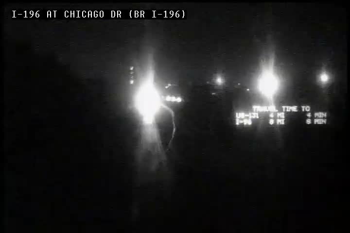I-196 @ BS I-196 (Chicago Dr)