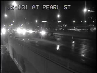 Traffic Cam @ Pearl St - south