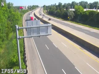 Traffic Cam @ S of M-59 - south