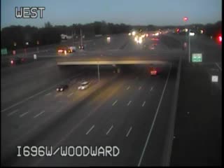 Traffic Cam @ Woodward - west