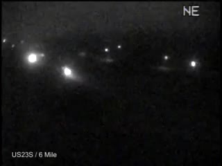Traffic Cam @ 6 Mile Rd - south